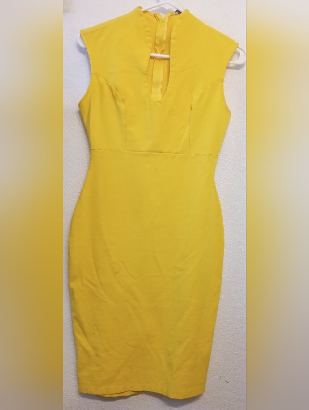 Karen Millen Yellow Tailored Keyhole Pencil Sheath Dress US 2 UK 6 Work Cocktail
